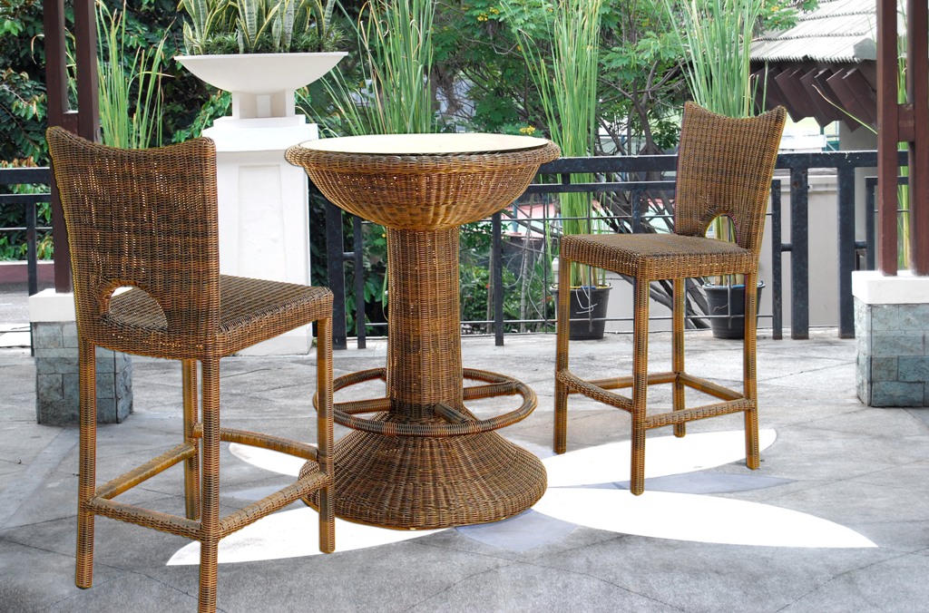 Singapore Outdoor Furniture DSC Bar Set